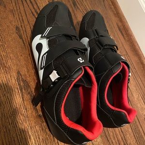 Peloton Shoes Size 47 (mens 13)